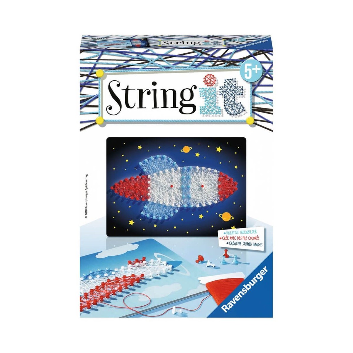 Ravensburger String It Bastelset ab 5 Jahren mit String Art Raketenmotiv auf der Verpackung.