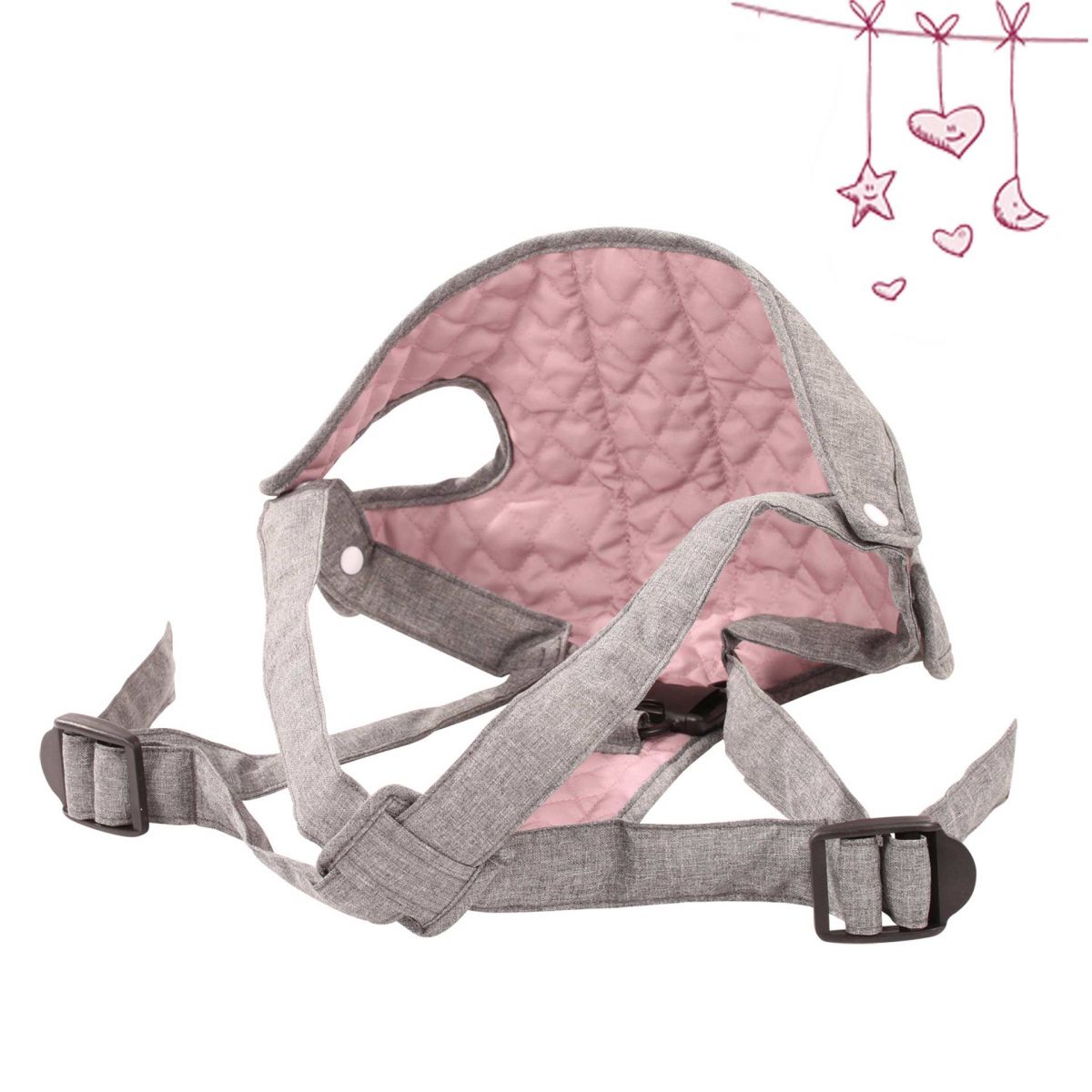 Gepolsterte Babytrage in Grau und Rosa mit verstellbaren Trägern, dazu Deko mit Herzen und Sternen im Hintergrund.