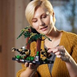 LEGO® Star Wars 75353 Verfolgungsjagd auf Endor – Diorama