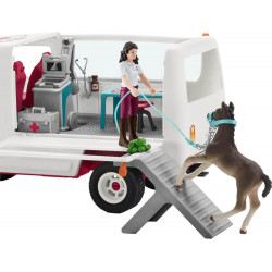 schleich® Horse Club 42439 Mobile Tierärztin mit Hannoveraner Fohlen