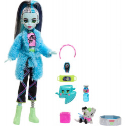 Monster High Puppe und Pyjamapartyzubehör, Frankie Stein, Schaurig schöne Pyjamaparty