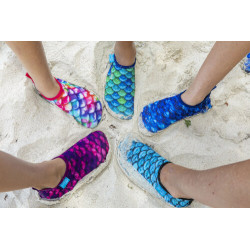 FinFun Strand  und Badeschuhe sortiert