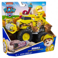 Gelbes Spielzeug-Baufahrzeug mit Walze vorne, darauf sitzt eine Figur mit gelbem Helm.
