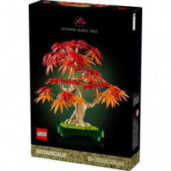 LEGO Bonsai-Baum mit roten und orangefarbenen Blättern neben der Box auf weißem Hintergrund ausgestellt.