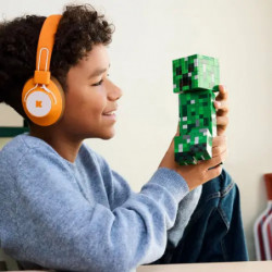 LEGO Minecraft Set mit Creeper, Schwein, TNT-Block und Verpackung vor weißem Hintergrund.