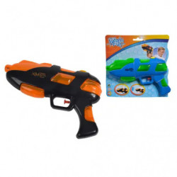 Schwarzer und orangefarbener Wasserblaster neben Verpackung mit spielenden Kindern abgebildet.