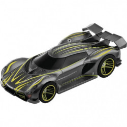 img_0:Schwarzes Spielzeug-Rennauto mit gelben Streifen und großem Heckspoiler, schräg von der Seite betrachtet.